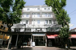 Hotel Hollywood (plná penze s nápoji)