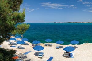 Resort Lanterna (apartmány s polopenzí)