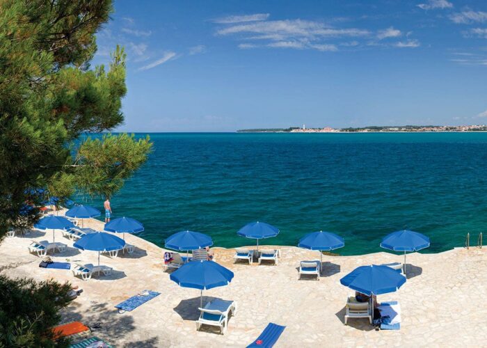 Resort Lanterna (apartmány s polopenzí)